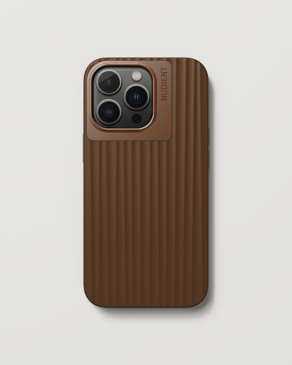 Bold Case Chestnut Brown iPhone 12 NUDIENT
