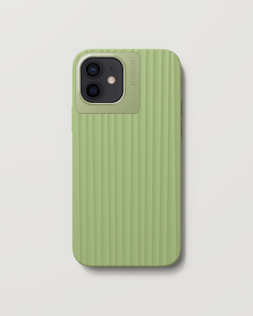 Bold Case Leafy Green iPhone 12 NUDIENT
